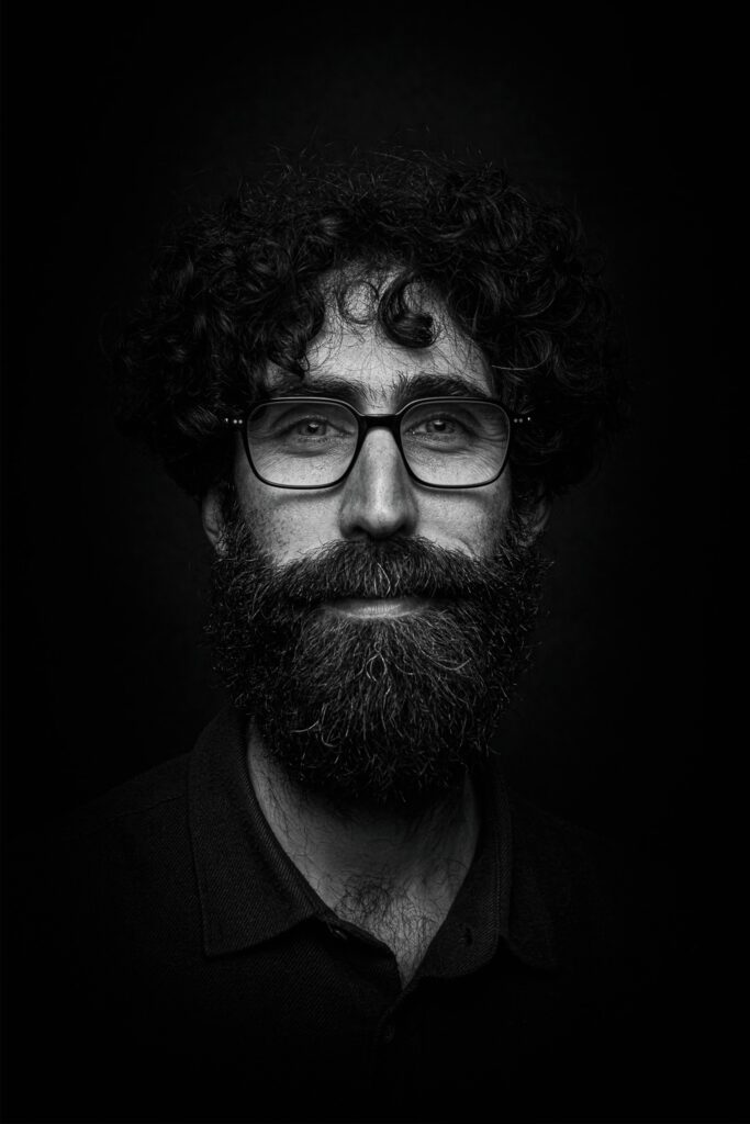 Founder and Creative Director of creAtIva AI Art Book; Visual artist / AI Outreach Mentor; Gijón People’s University – Prompt Collective; Jury member at Art Innovation Gallery; Contributor to One Day in 2050 and the Contemporary Art Platform.
